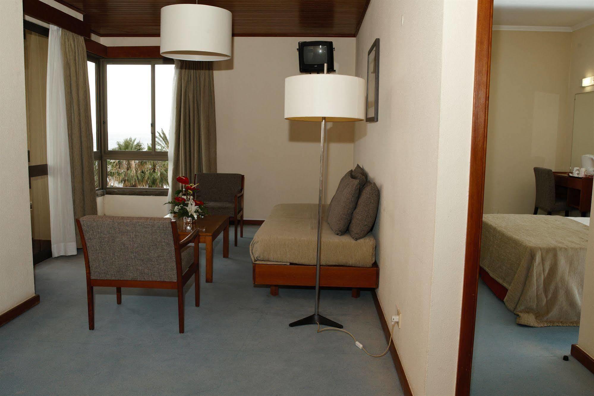 Cheerfulway Bravamar Hotel Ribeira Brava Exterior photo