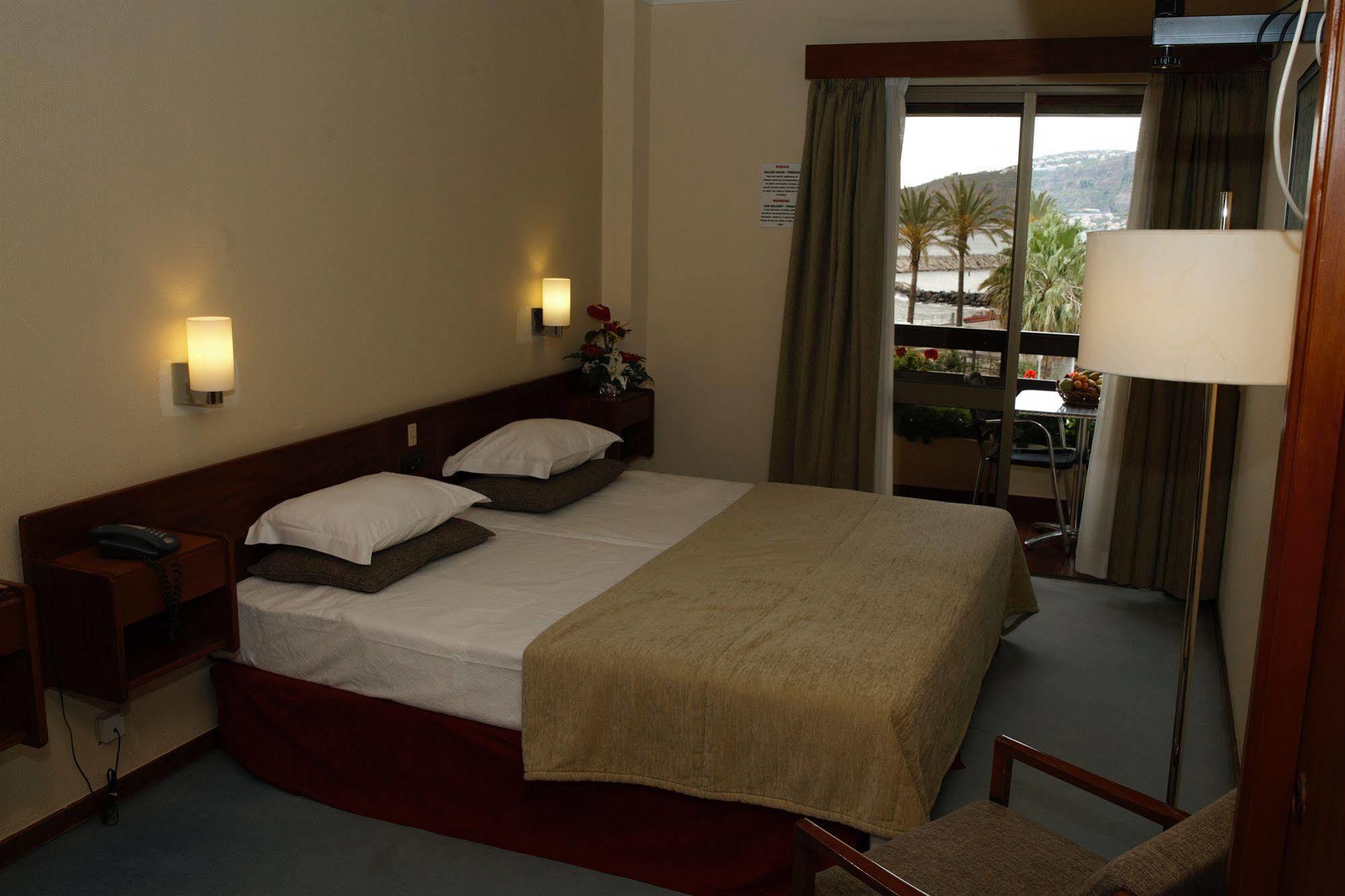 Cheerfulway Bravamar Hotel Ribeira Brava Exterior photo